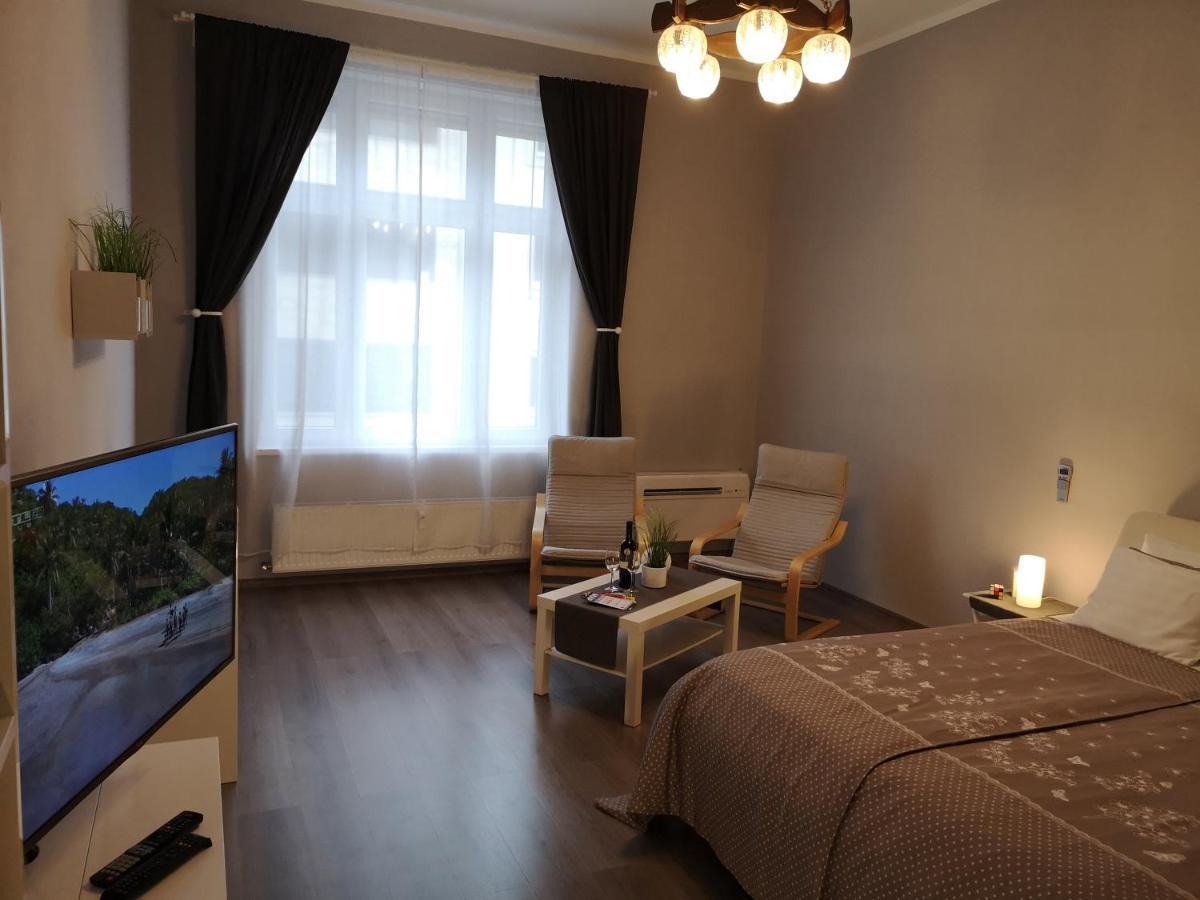 Central Apartment Будапеща Екстериор снимка